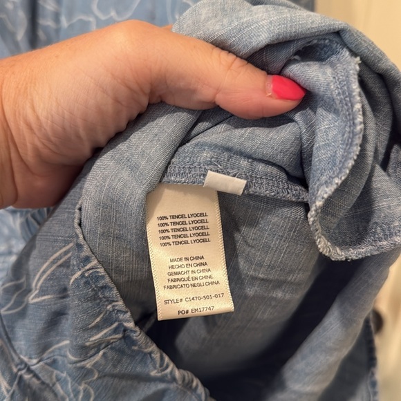 Cloth & Stone floral chambray romper, medium - Picture 9 of 9